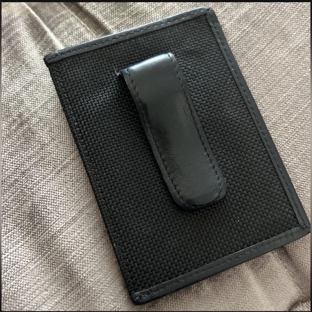 Tumi Real Leather Card Holder Wallet